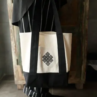 Mini Eternal knot tote