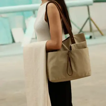 Dry wax tote