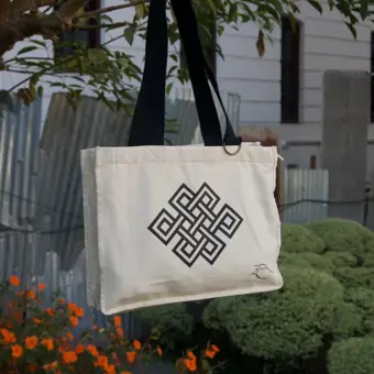 Eternal knot tote 