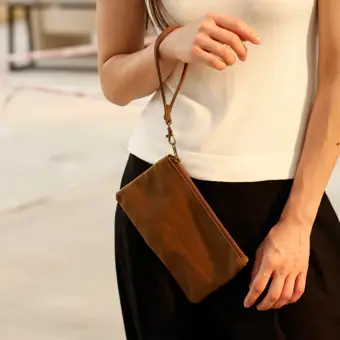 Dry wax tote